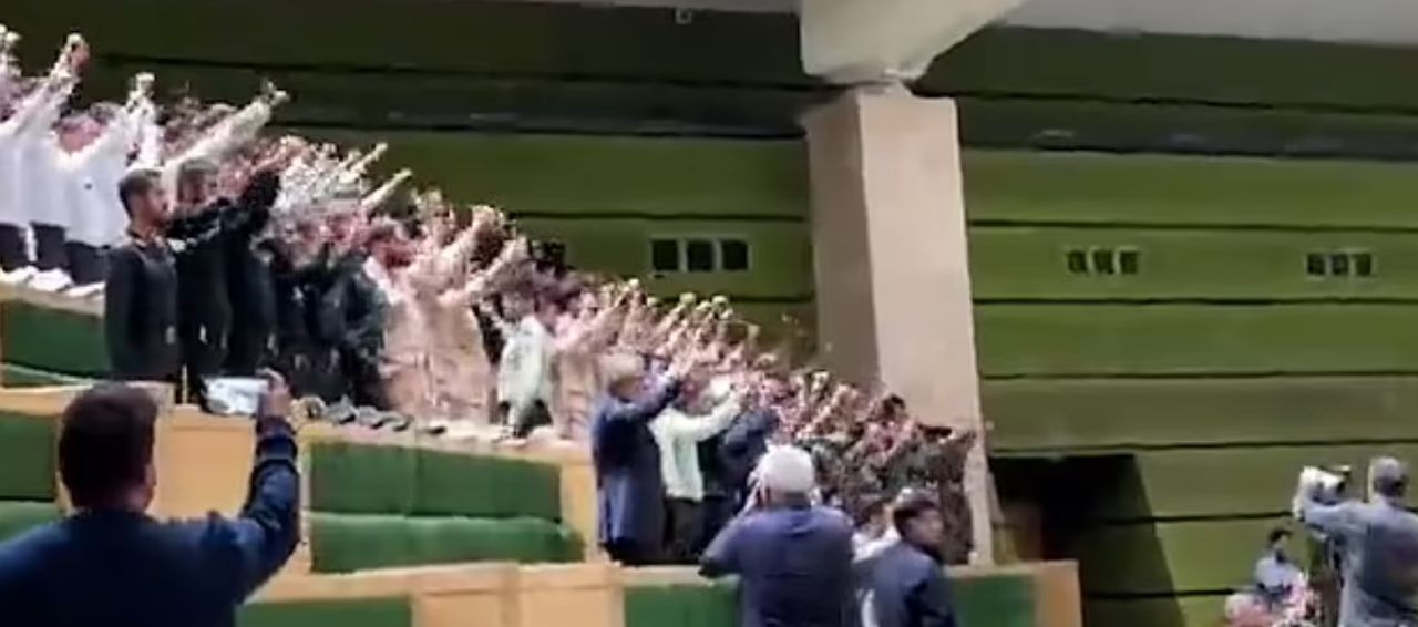 Iranian parliamentarians chanted "death to America"