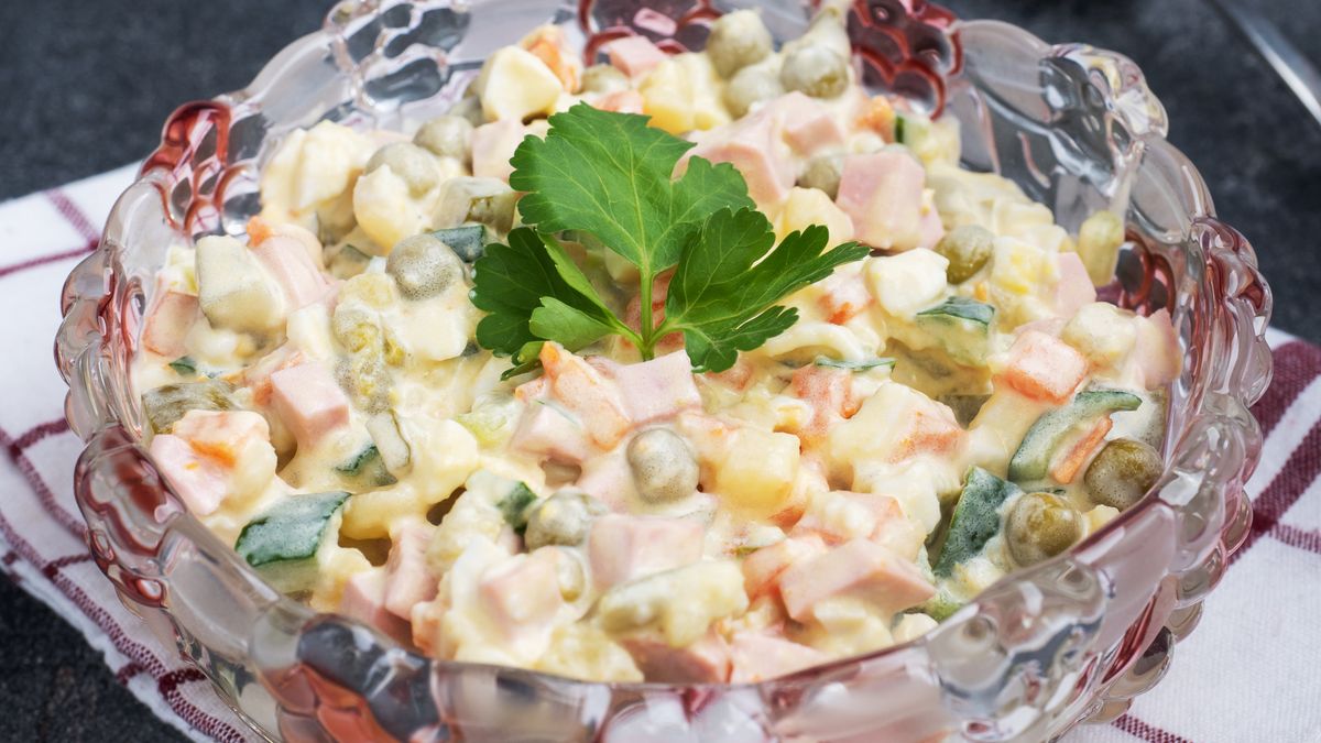 Sałatka klasztorna sprawdzi się na różne okazje