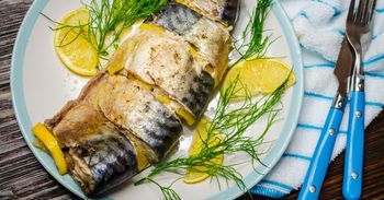 Pieczona makrela. Dodaj tymianku i cytryny