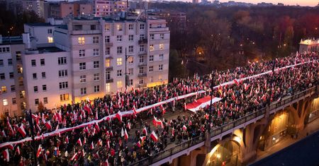 Święto Niepodległości mogło mieć inną datę. "Kiedyś naliczyłem około 15"