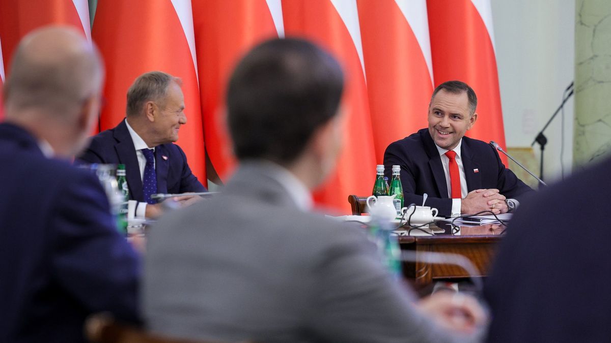 Donald Tusk z Karolem Nawrockim na Radzie Gabinetowej