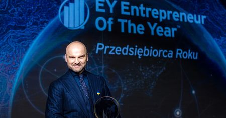 EY wybrał nowego przedsiębiorcę roku. Polacy chętnie korzystają z usług jego firmy