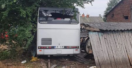 Wypadek autokaru w Łódzkiem. Są ofiary