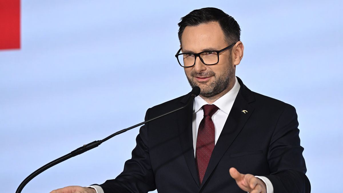 Warszawa, 01.02.2024. Prezes zarządu Orlen Daniel Obajtek podczas konferencji prasowej dot. realizacji Strategii ORLEN2030 w siedzibie spółki Orlen w Warszawie, 1 bm. (jm) PAP/Radek Pietruszka