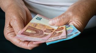 Tylu Polaków pobiera emeryturę z Holandii. ZUS podał nowe dane