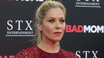 Christina Applegate o swoim stanie zdrowia: "Próbuję podnieść głowę z poduszki"