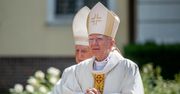 Abp Jędraszewski zaskoczony pytaniem. Wróciła "tęczowa zaraza"