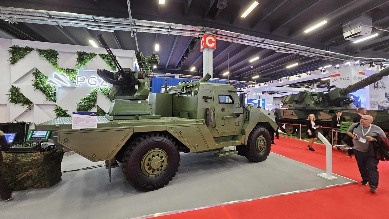 MSPO 2023: System zwalczania BSL na Waranie 4×4