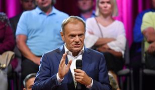 Donald Tusk w Dzierżoniowie. Nagle głos z sali: "opowiada pan bajki"