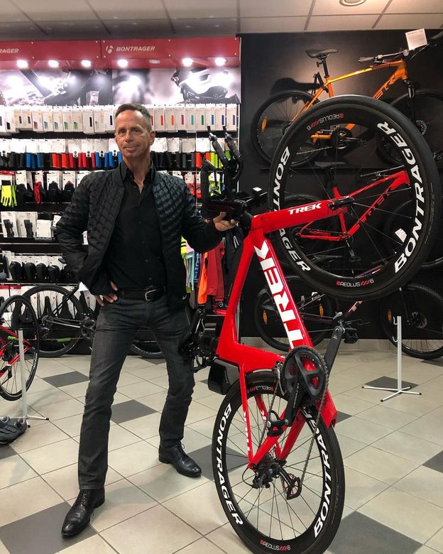 Krzysztof Materna dowiedział się o NIEŚLUBNYM synu przed 70-tką. To znany dziennikarz (FOTO)