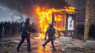 Francja próbuje opanować sytuację. Marsylia zakazuje demonstracji