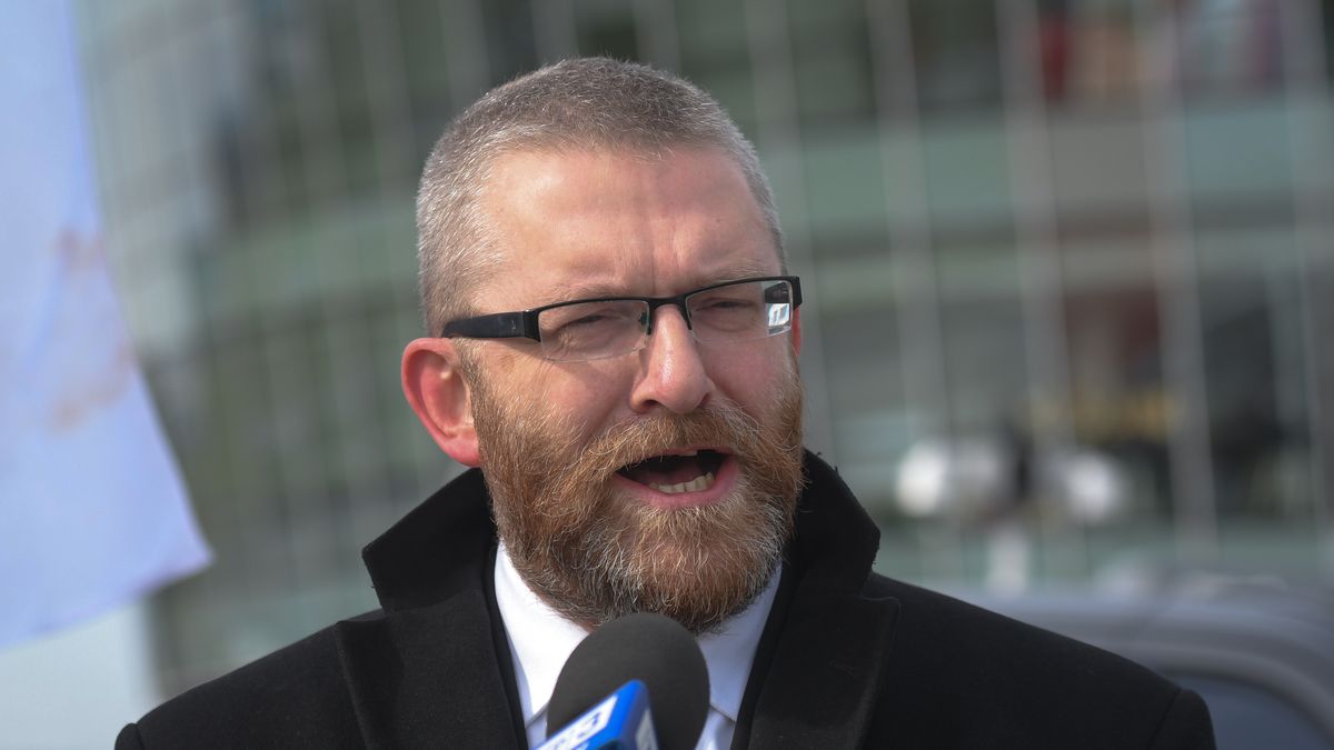 Grzegorz Braun, a Polish journalist, academic lecturer, movie director, screenwriter and politician, during a press conference outside the G2A Arena Exhibition and Congress Centre in Jasionka, near Rzeszow, on day two of Congress 590 economic forum. On Tuesday, October 8, 2019, in Jasionka, Rzeszow, Poland. (Photo by Artur Widak/NurPhoto via Getty Images)