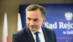 Starcie jedynek. Zbigniew Ziobro wyprzedza kandydata Koalicji Obywatelskiej