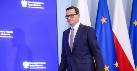 Co zrobi Morawiecki? Chce tego ponad połowa Polaków