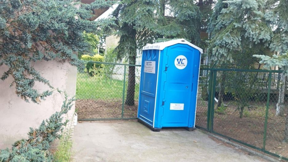 toalety na działce