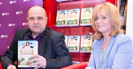 Żakowie się rozwodzą? "Rzadko się do siebie odzywają, nawet wakacje spędzili oddzielnie"
