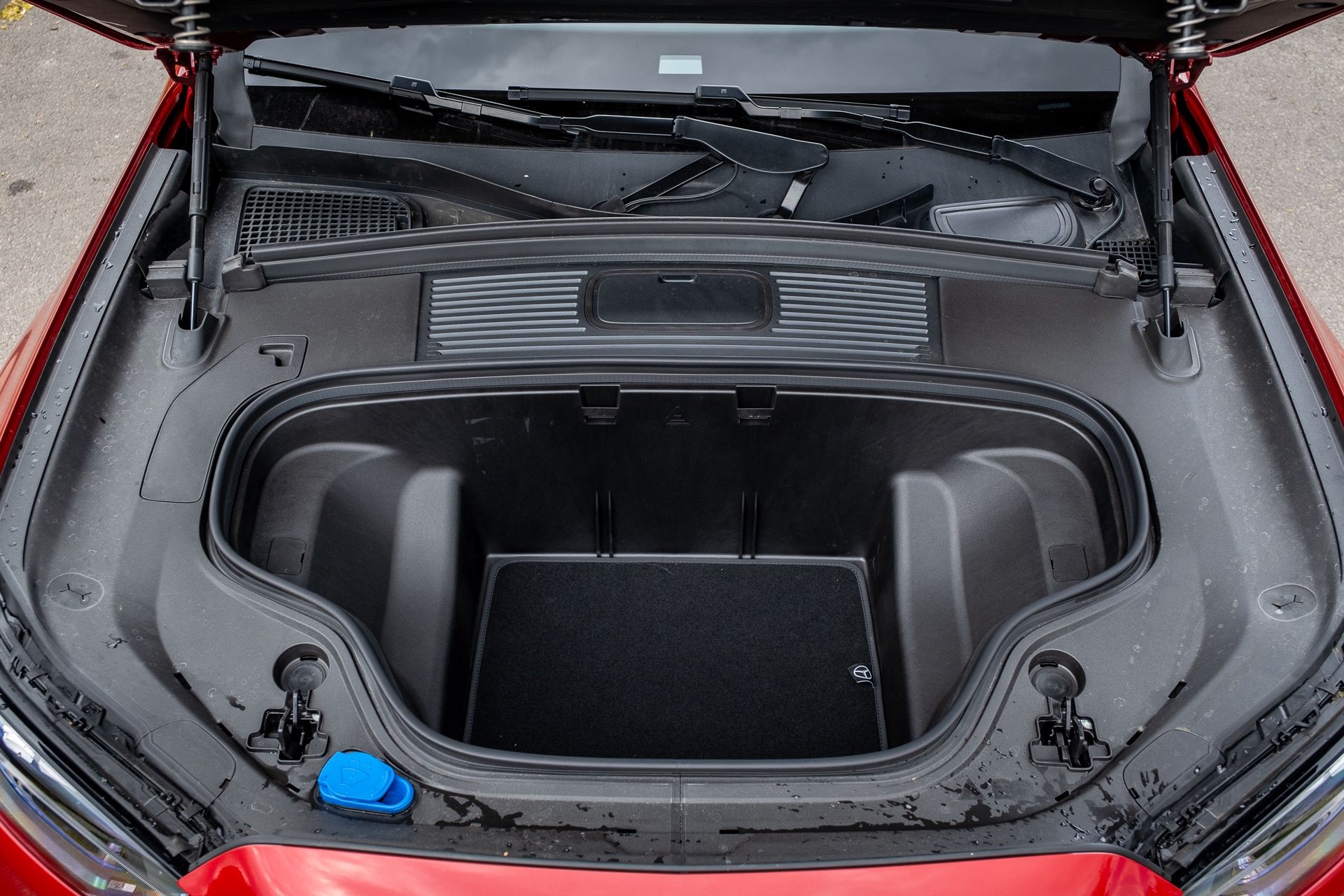 Mercedes-Benz GLC 400 EQ (2026)