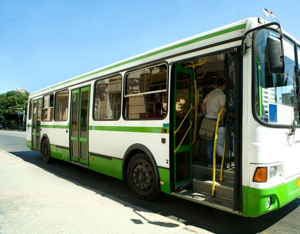 Autobus to nie wyścigówka, ulica to nie tor wyścigowy