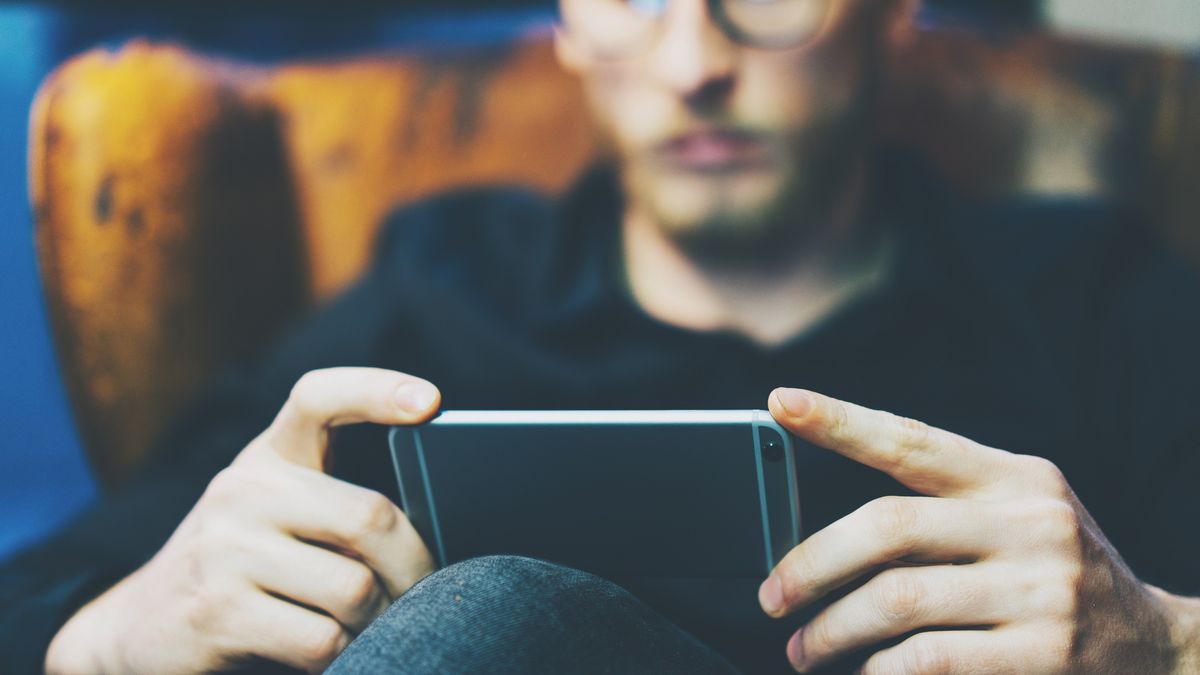 YouTube wybrał najlepsze smartfony do oglądania filmów (depositphotos)