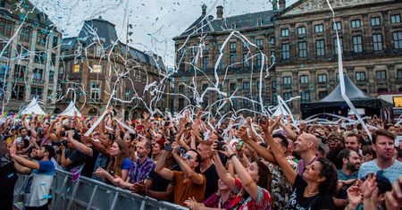 Antyreklama Amsterdamu. Miasto chce odstraszyć młodych Brytyjczyków