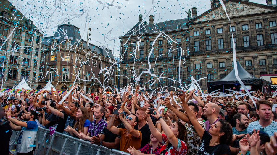 Wieczna zabawa w Amsterdamie. Miejscowi mają serdecznie dosyć