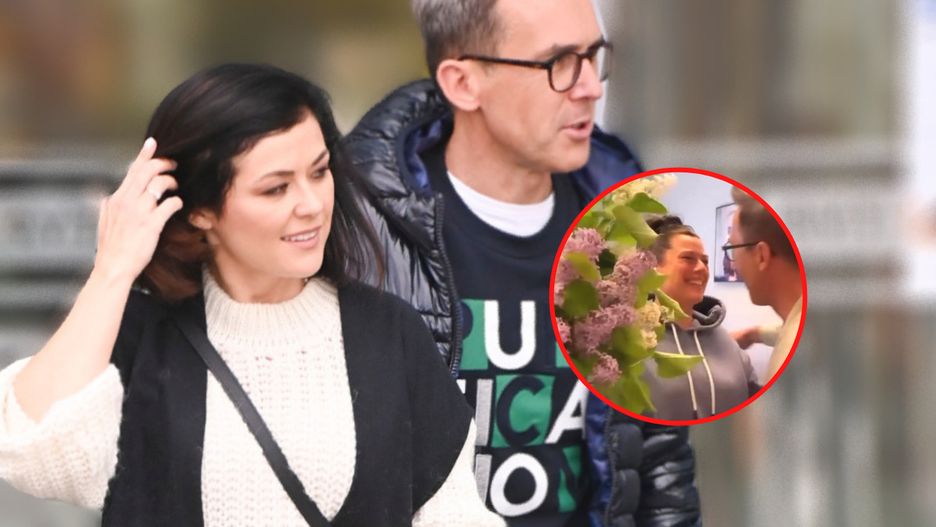 Maciej Kurzajewski przyszedł do pracy z bukietem kwiatów.