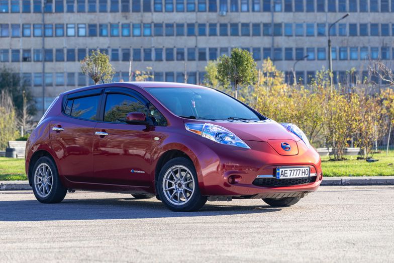 Jedno na 10 sprzedanych w Ukrainie aut to elektryk. Rynek motoryzacyjny się podnosi