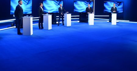 Debata wyborcza w TVP. Wróblewski: "Ostrzał PiS. Opozycja wychodzi z tarczą, ale przełomu nie będzie" (Opinia)