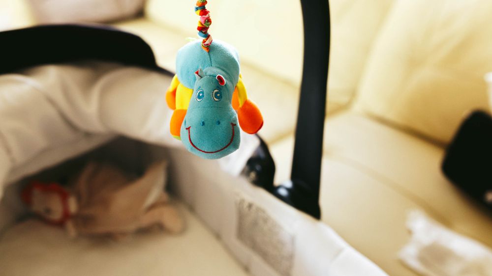 Średni zasiłek macierzyński wynosi 2,4 tys. zł. 