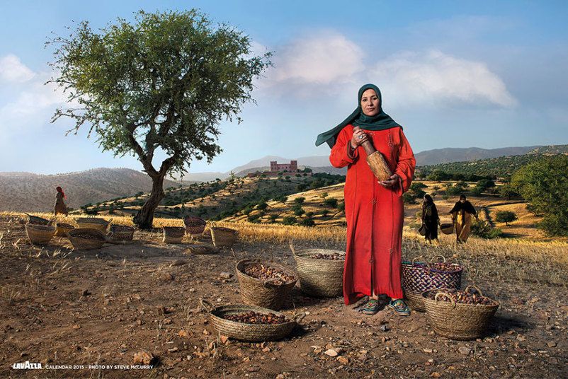 Obrońca oliwy arganowej - Nadia Fatmi, prezes Tighanimine spółdzielni kobiet (oddział Slow Food), jest strażnikiem drzewa arganowego, które jest podobne do oliwy, ale rośnie tylko na południowym wybrzeżu Maroka. Z niej uzyskuje się rzadki olej, który ma niezwykłe właściwości lecznicze i jest doskonałą przyprawą