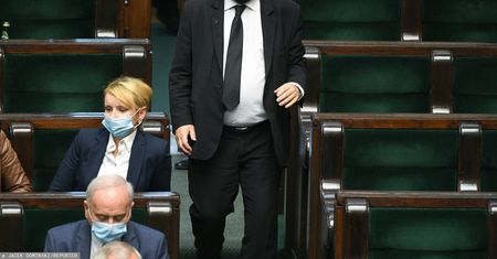Producenci e-papierosów chcą zmian w akcyzie. Liczą na wsparcie Jarosława Kaczyńskiego
