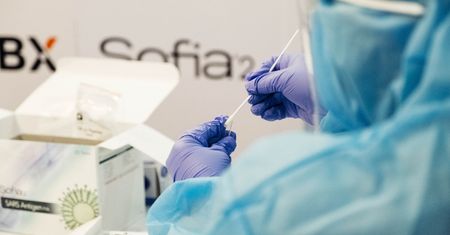 Amantadyna skutecznym lekiem na koronawirusa? Polacy rozpoczęli badania