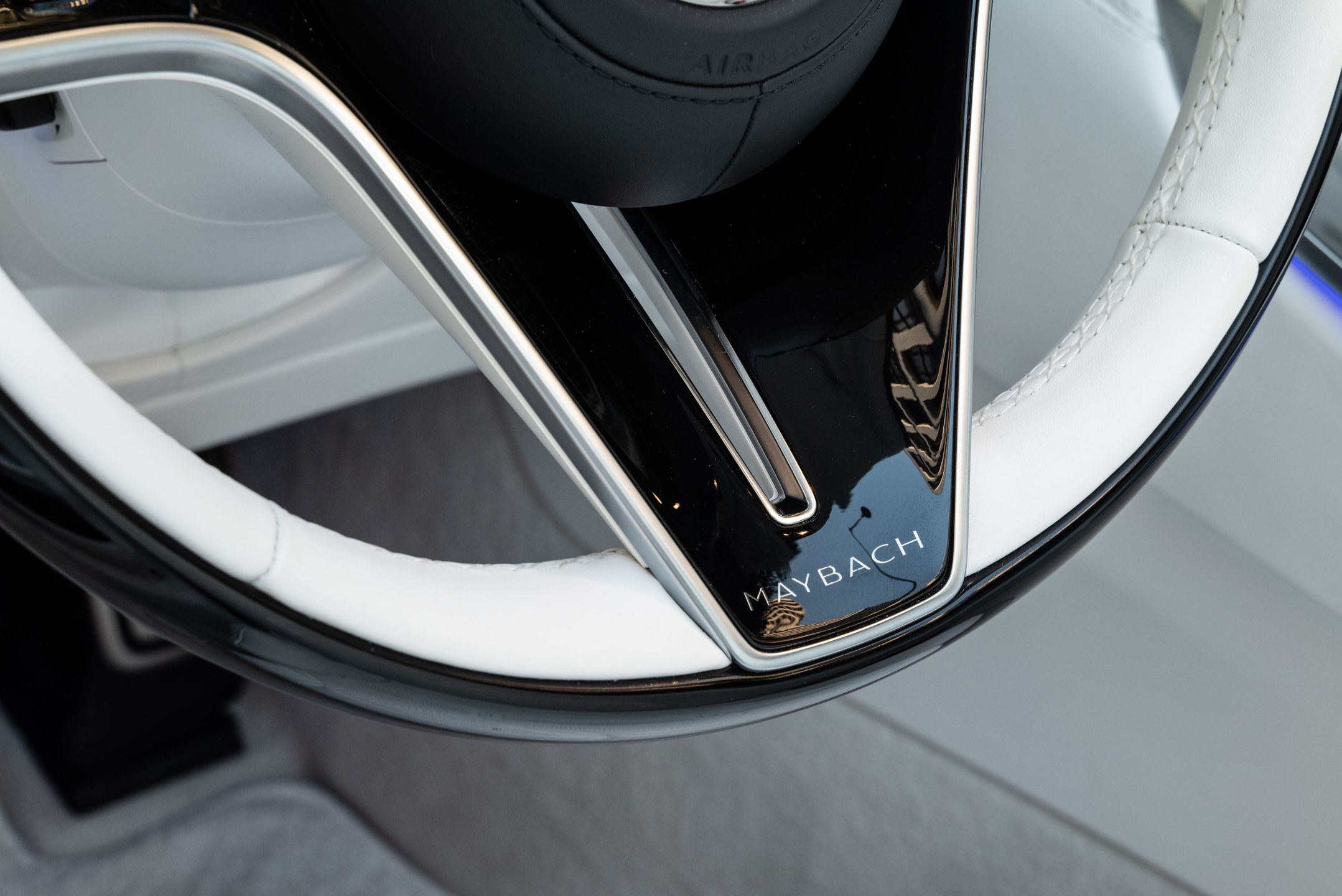 Mercedes-Maybach SL 680 Monogram Series