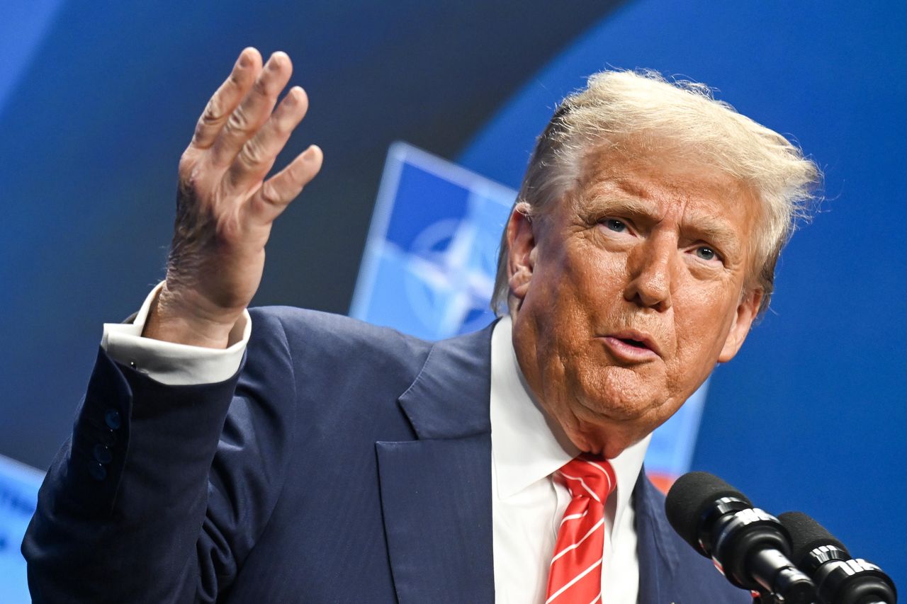 Niemiecka prasa o szczycie NATO. "Tańczyli tak, jak Trump im zagrał"