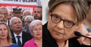 Agnieszka Holland porównała miesięcznice smoleńskie do... MIESIĄCZEK! "Powstało coś, co ZATRUWA NASZ ORGANIZM SPOŁECZNY!"