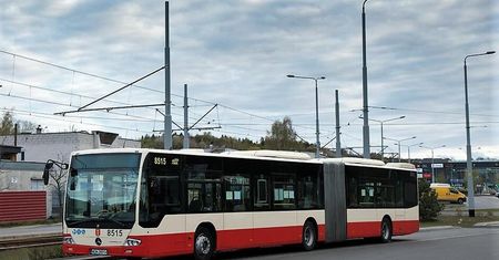 Gdańsk. Wiózł pasażerów bez prawa jazdy