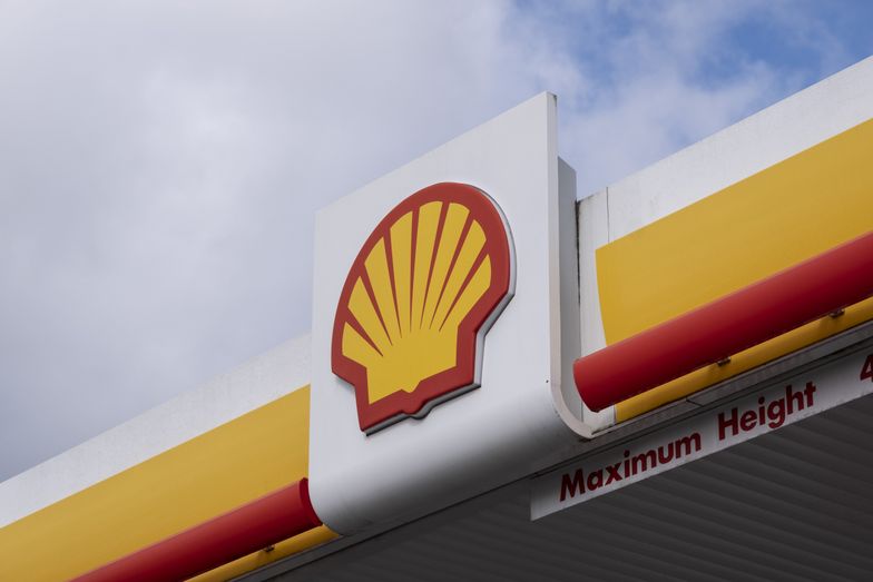 Shell wycofuje się z Rosji i przestanie kupować od niej ropę