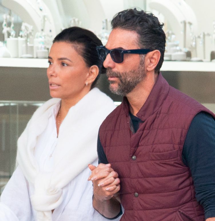 Naturalna Eva Longoria poszła z mężem na lunch