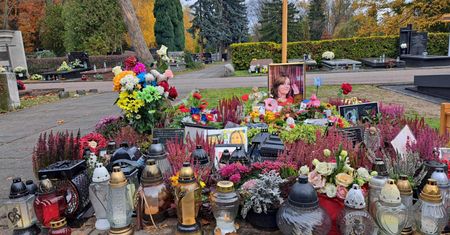 Tak wygląda grób Kołaczkowskiej kilka dni przed dniem Wszystkich Świętych