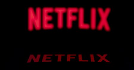 Fałszywe aplikacje Netflixa i Skype'a w sieci. Użytkownicy instalują je pomimo ostrzeżeń