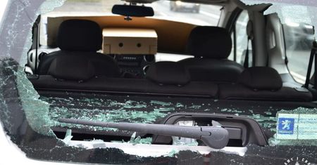 Starachowice: Policja szybko ustaliła podejrzanych o uszkodzenie dwóch aut. Grozi im do 5 lat więzienia