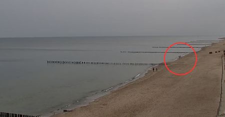 Była godz. 8:50. Taki widok na plaży w Rewalu