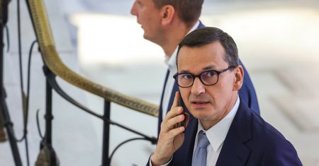 Niepokojące zamiary premiera. Były ambasador alarmuje