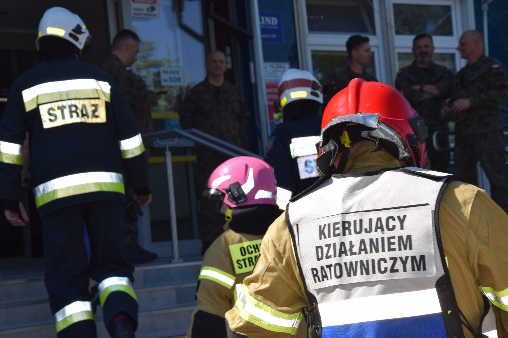 Podczas ewakuacji należ stosować się do poleceń kierującego działaniami ratowniczymi