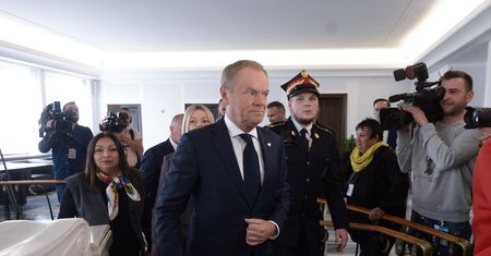 Opozycja wywiera presję. "Chcą pokazać, że misja Morawieckiego nie ma sensu"
