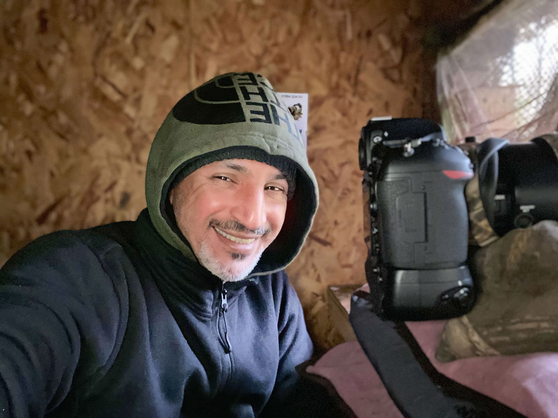 Rzadka sowa śnieżna widziana w Kuwejcie. Wygląda majestatycznie! 6