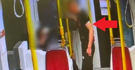 19-latek zaatakował w tramwaju. Bił po głowie. Jest nagranie z Gdańska