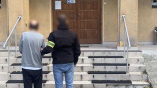 Kraków: Przyszedł do szpitala z trzema nożami i szukał lekarki. Mężczyzna powstrzymany przez ochronę