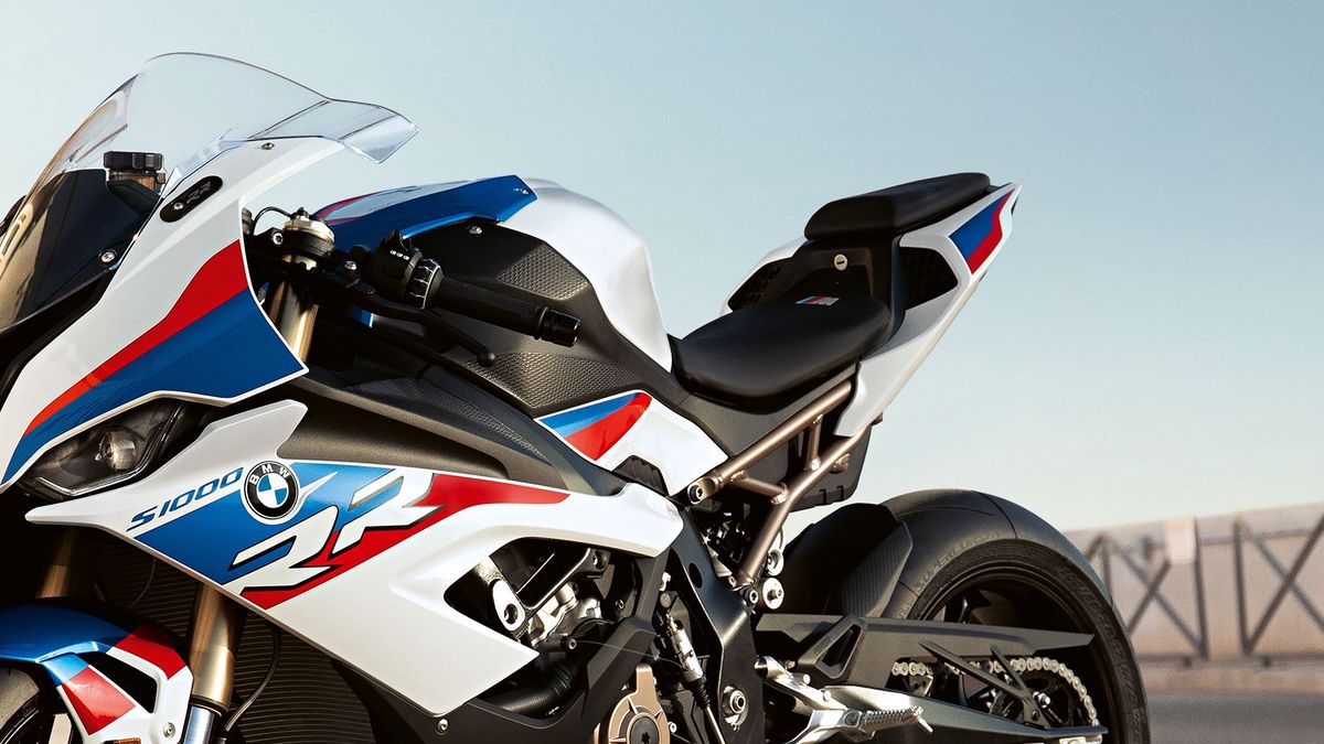 Czy BMW S 1000 RR będzie pierwszym motocyklem z aktywną aerodynamiką? Czas pokaże