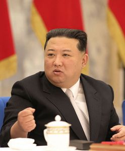 Kim Dzong Un w złym stanie. Dyktator cierpi. "Dużo pije i płacze"